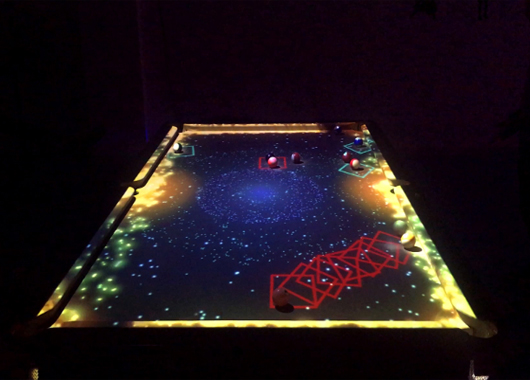 休閑娛樂場所桌面互動投影-好奇數字科技