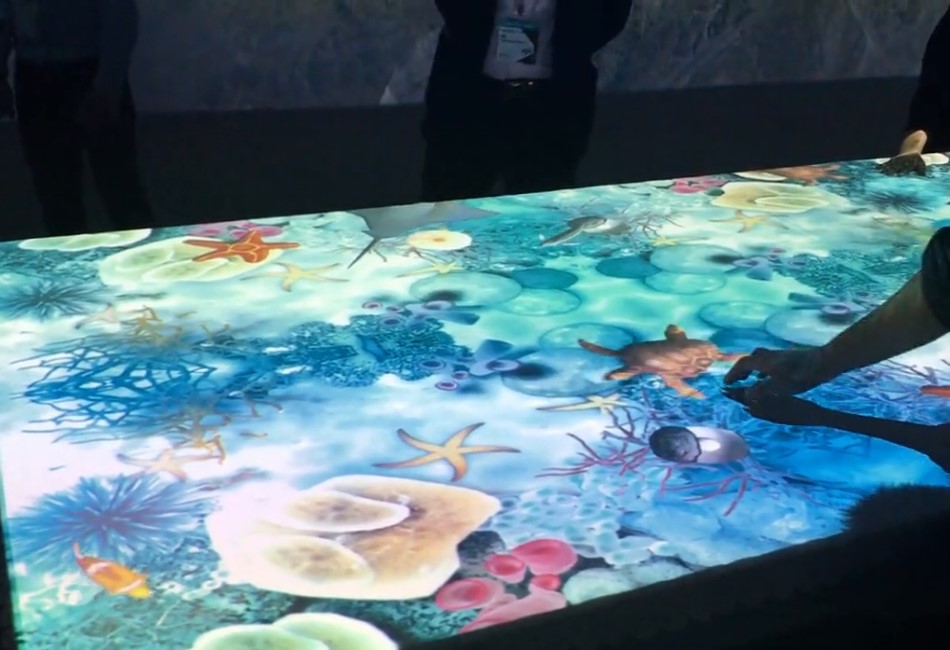 桌面互動投影-好奇數字科技